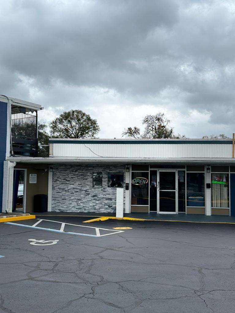 Midtown Lodge Jacksonville Exterior photo